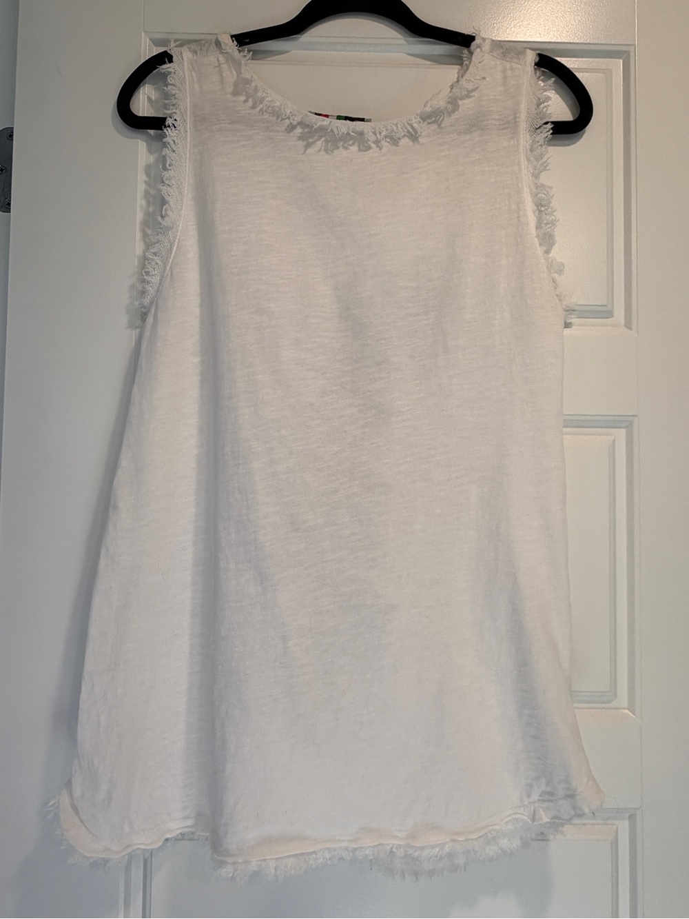 Femme Fatale Linen Cotton Blend Freyed Edge Butterfly Air Brushed Tank Top - Picture 2 of 9